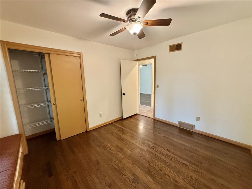 10703 W 67th Street — photo 9