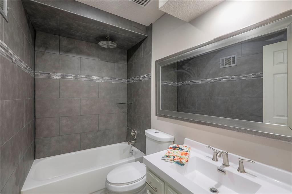 9817 W 83 Terrace — photo 14