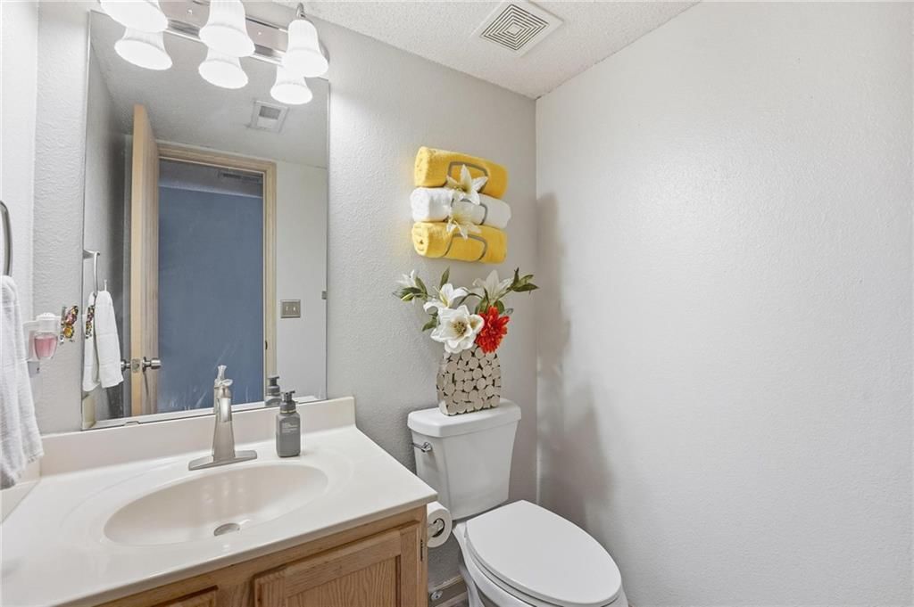 1335 SE Broadway Circle — photo 9