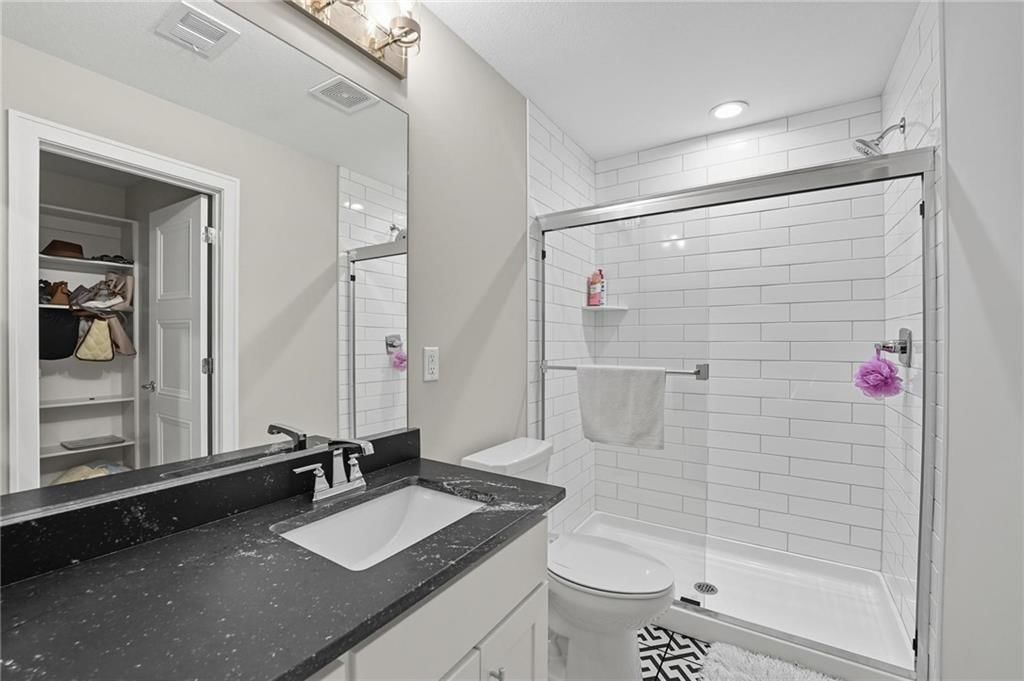 1916 NE Park Ridge Drive — photo 31