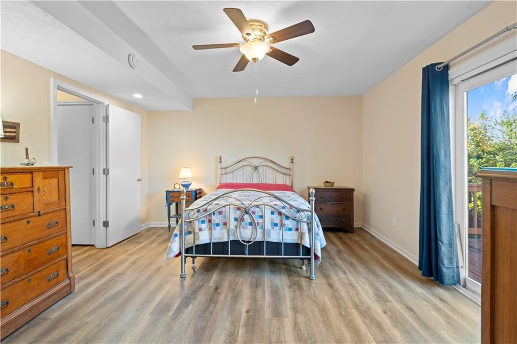 1419 E MART WAY Circle — photo 14