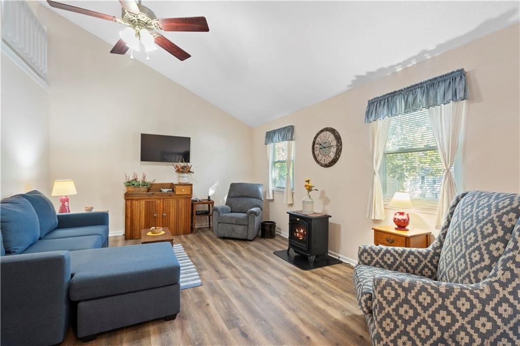 1419 E MART WAY Circle — photo 6