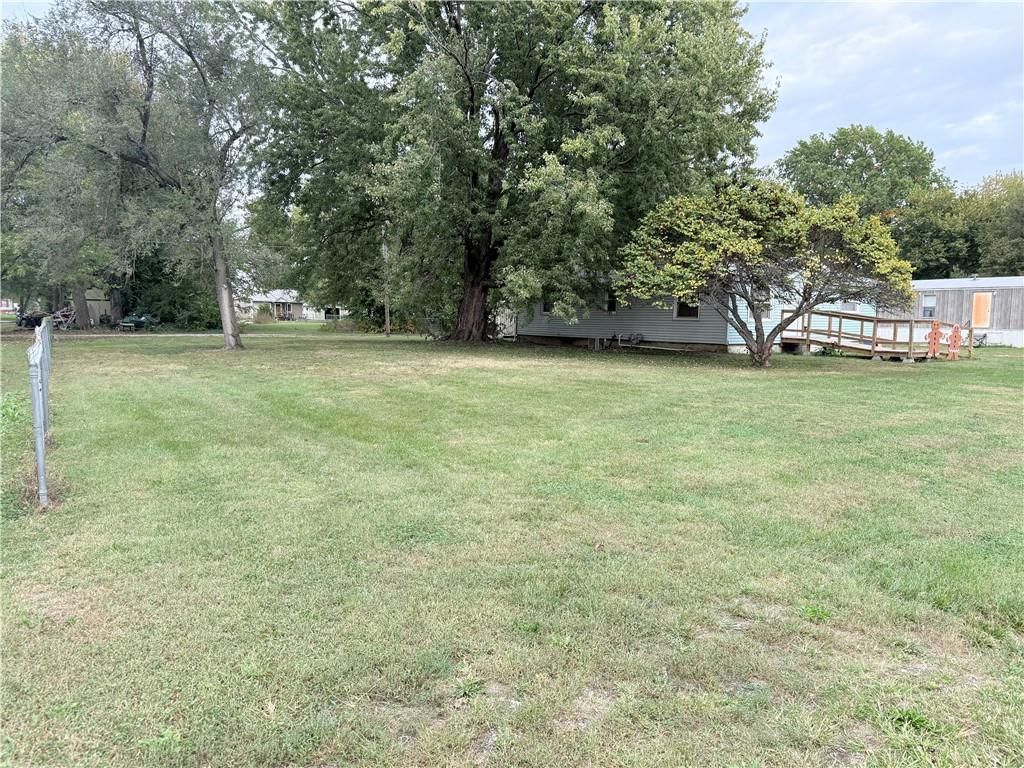 927 E Walton Street — photo 3