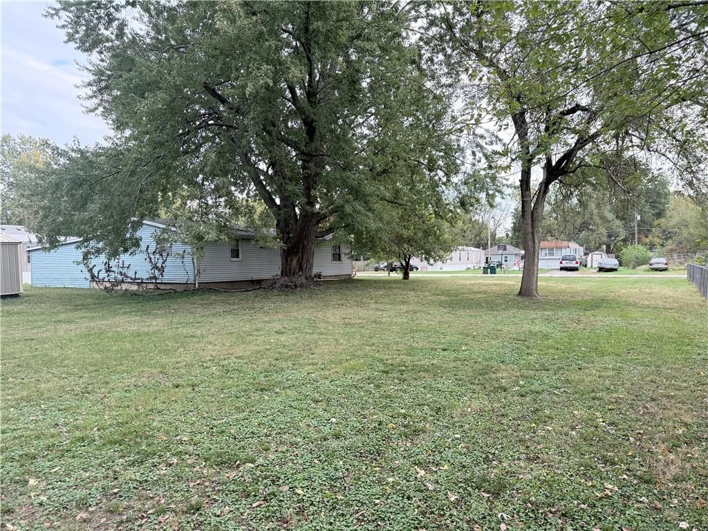 927 E Walton Street — photo 5
