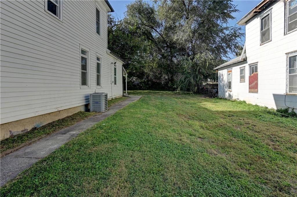 1526 Savannah Street — photo 3