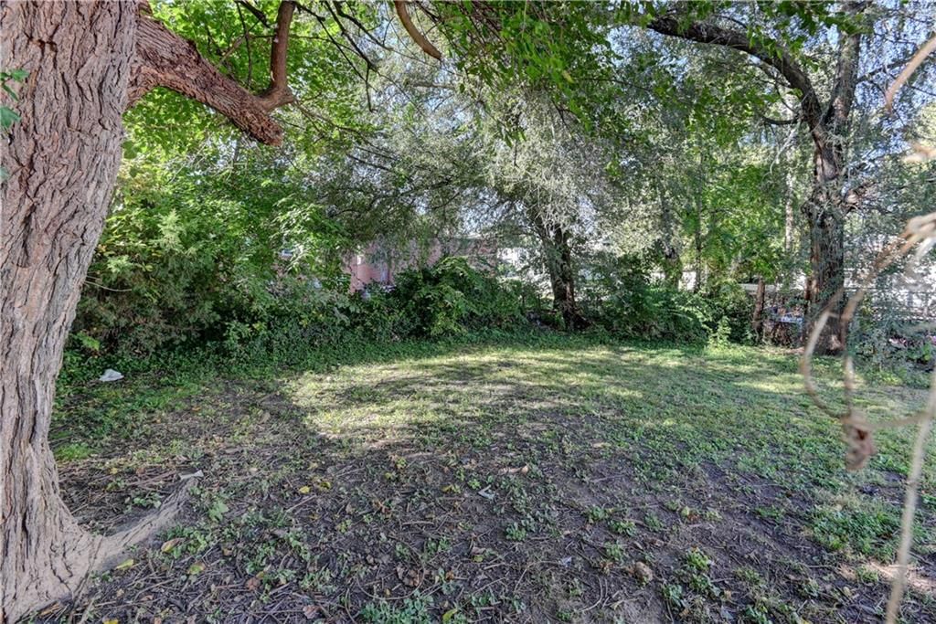 1526 Savannah Street — photo 35