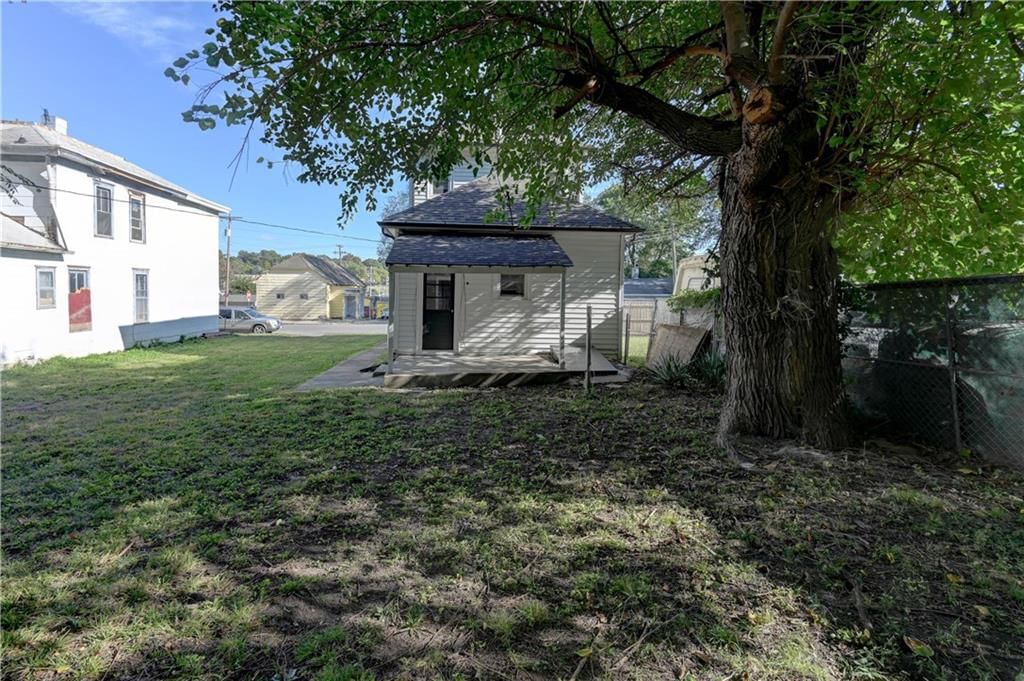 1526 Savannah Street — photo 5