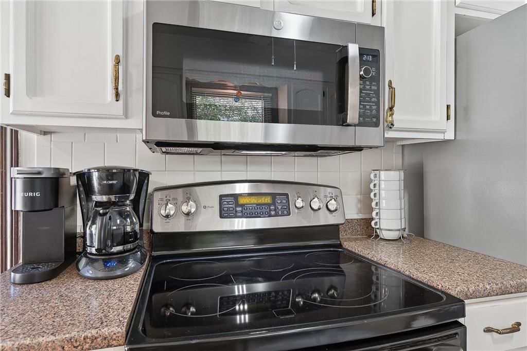 10331 Westgate Street — photo 27