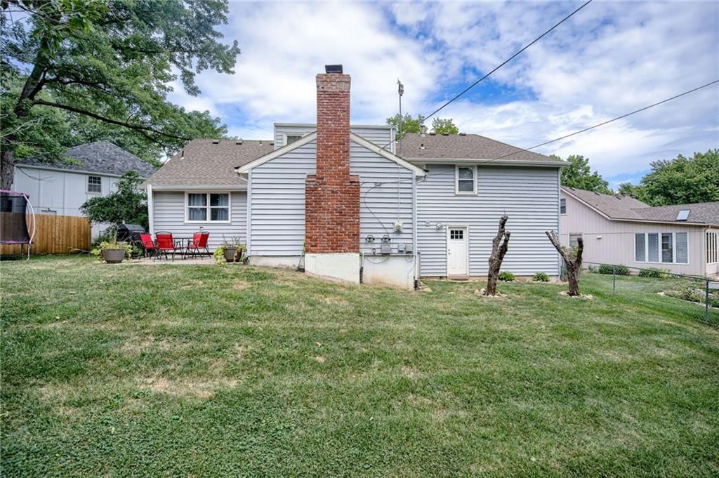 10613 W 98th Terrace — photo 33