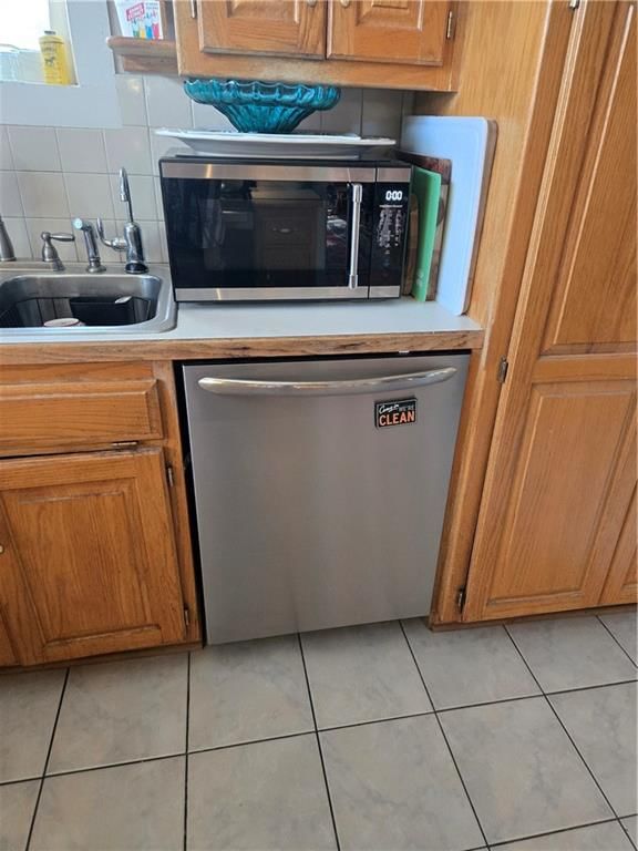 911 E Peoria Street — photo 12