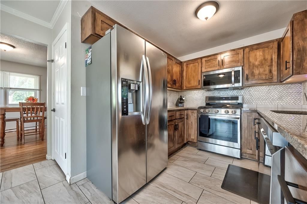 316 Springdale Street — photo 7