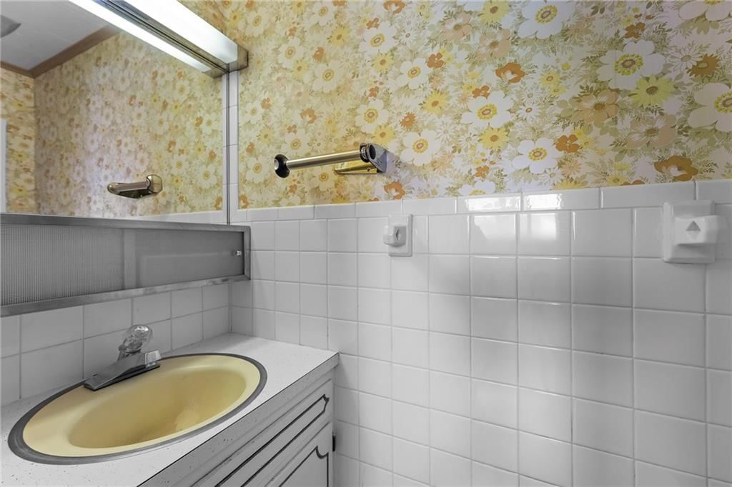 206 Evans Street — photo 18