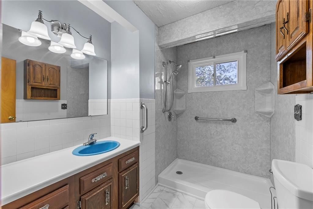 206 Evans Street — photo 21