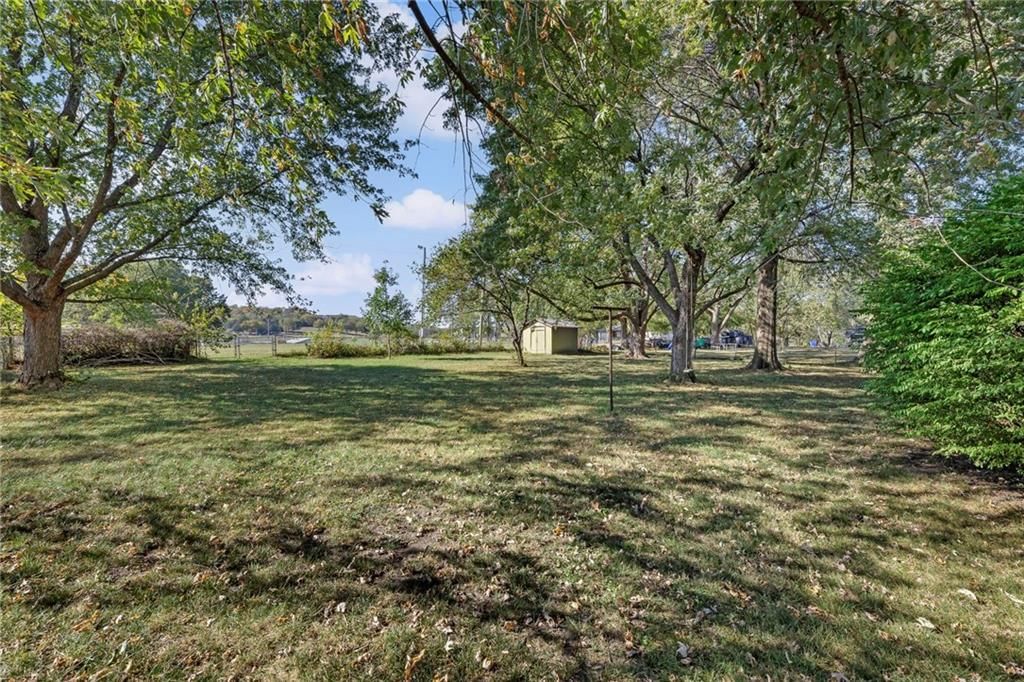 206 Evans Street — photo 38