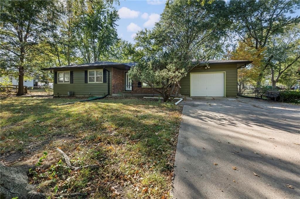 206 Evans Street — photo 44