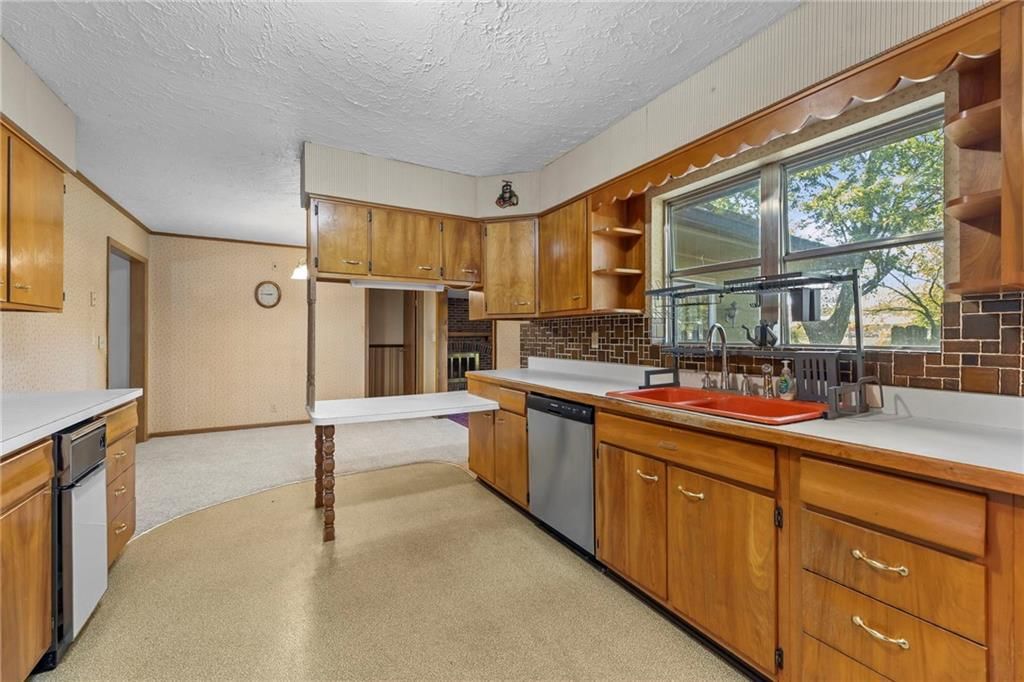 206 Evans Street — photo 9