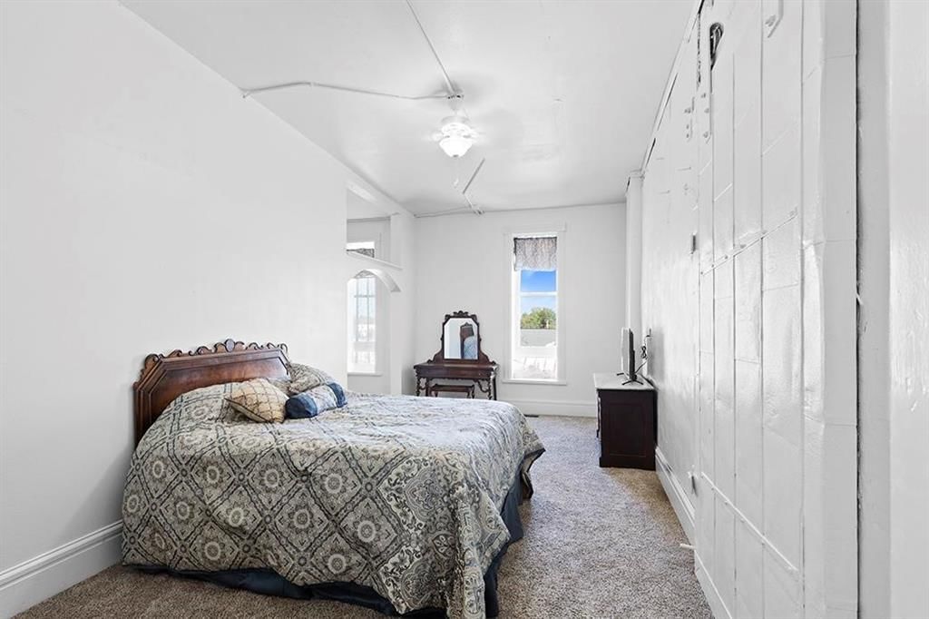 127 E Cherry Street — photo 24