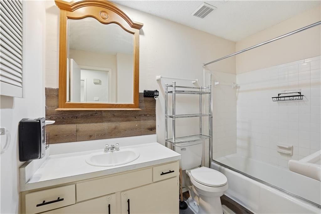 10901 Gillette Street — photo 12