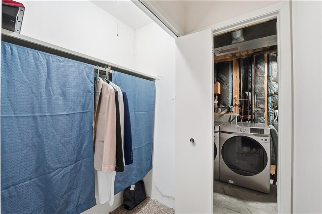 10901 Gillette Street — photo 17