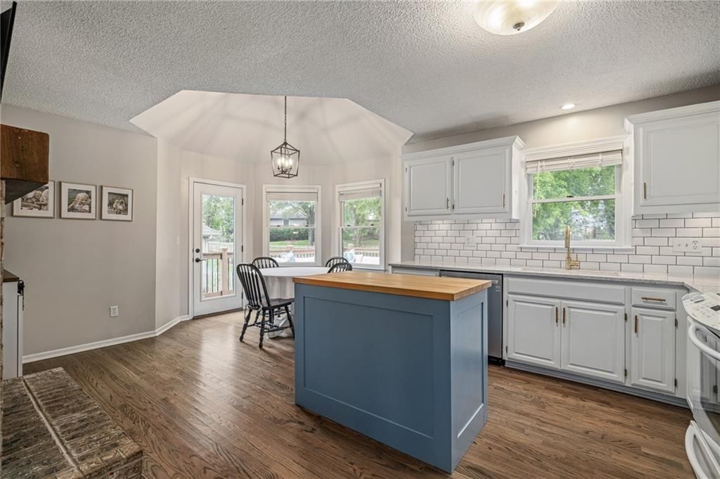 4605 NE Kingston Drive — photo 29