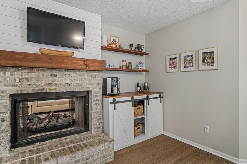 4605 NE Kingston Drive — photo 9
