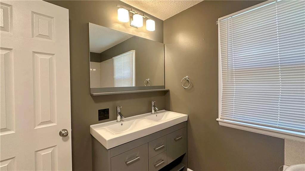 322 S Willow Street — photo 21