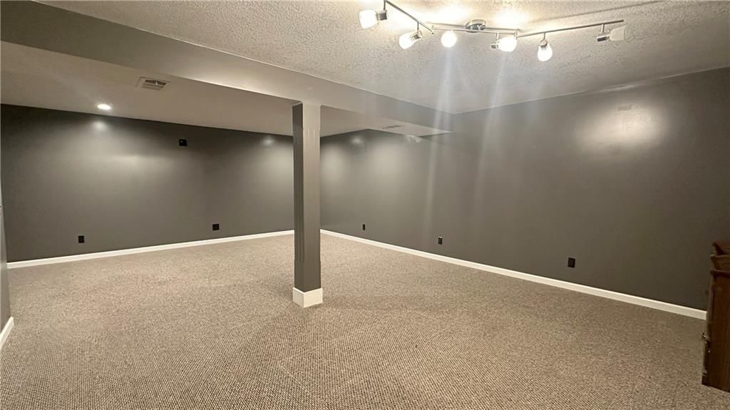 322 S Willow Street — photo 27
