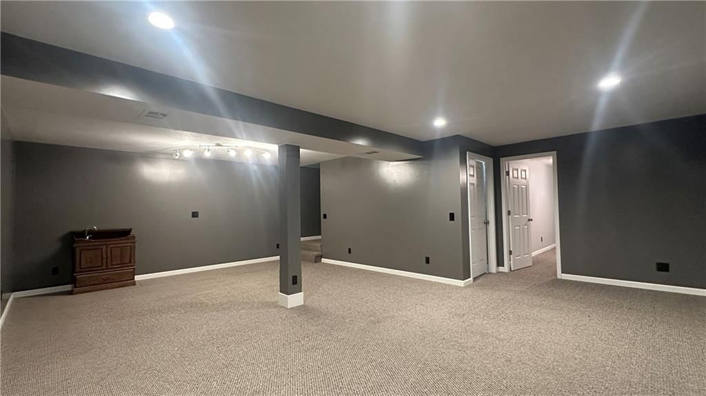 322 S Willow Street — photo 28