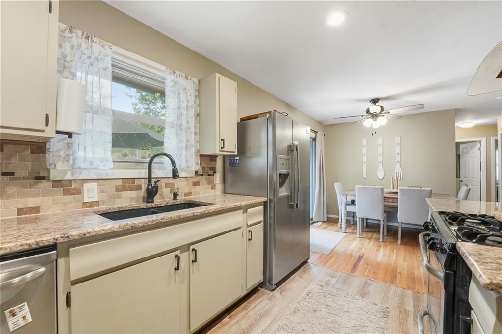 5673 N Tullis Avenue — photo 17