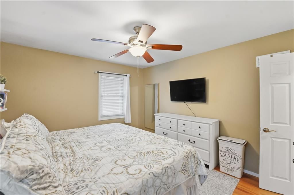5673 N Tullis Avenue — photo 19