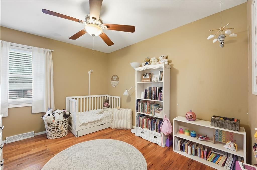 5673 N Tullis Avenue — photo 20