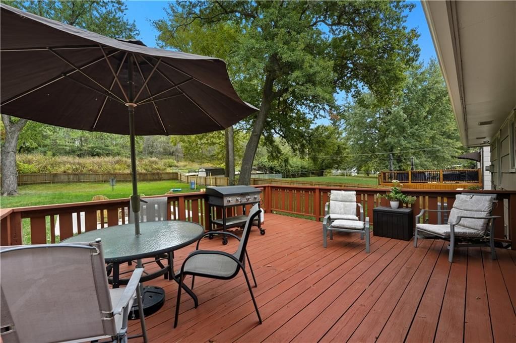 5673 N Tullis Avenue — photo 26