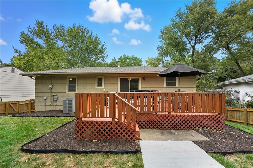 5673 N Tullis Avenue — photo 27