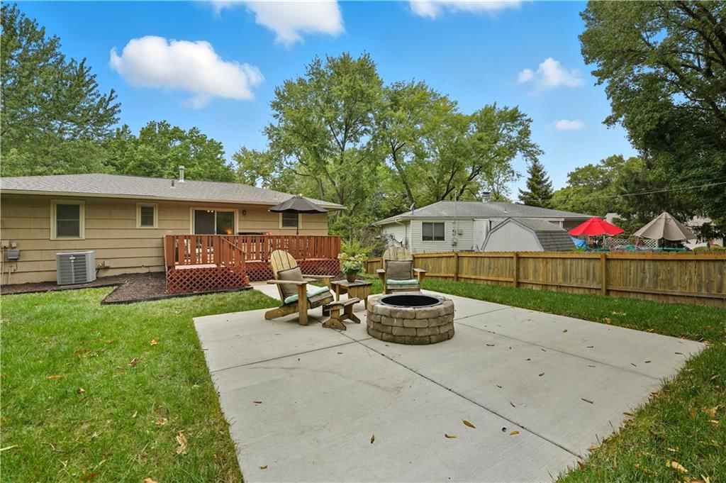 5673 N Tullis Avenue — photo 28