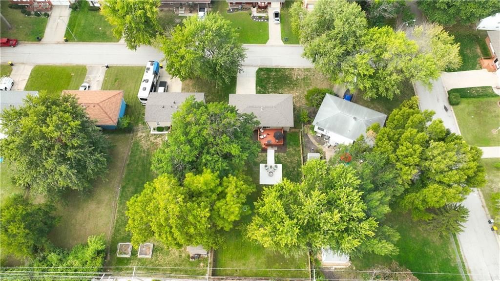 5673 N Tullis Avenue — photo 34