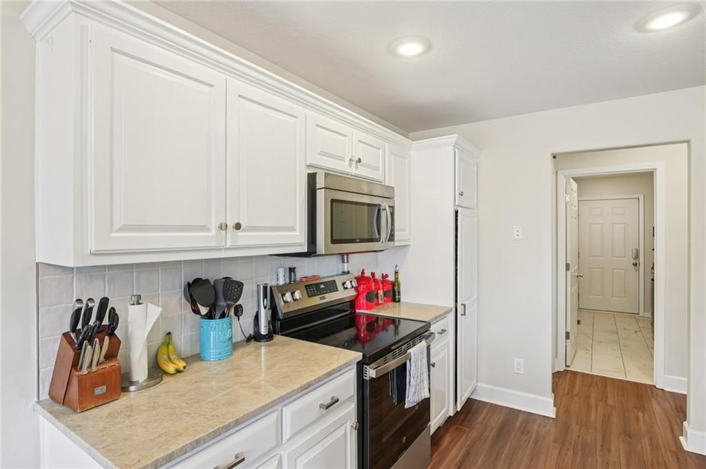 1253 Vivian Drive — photo 11