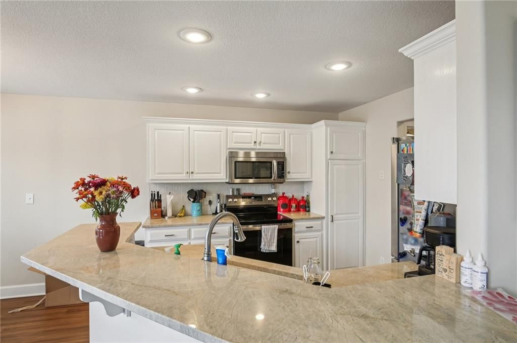 1253 Vivian Drive — photo 12