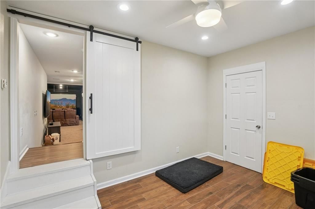 1253 Vivian Drive — photo 17