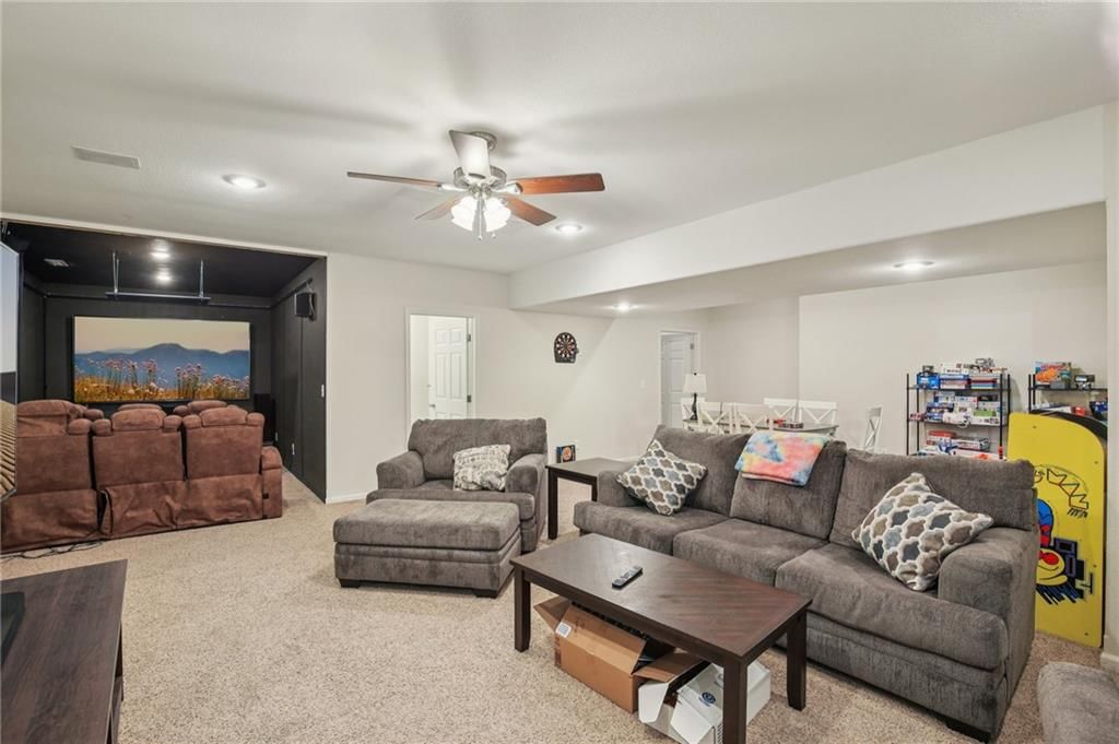 1253 Vivian Drive — photo 32