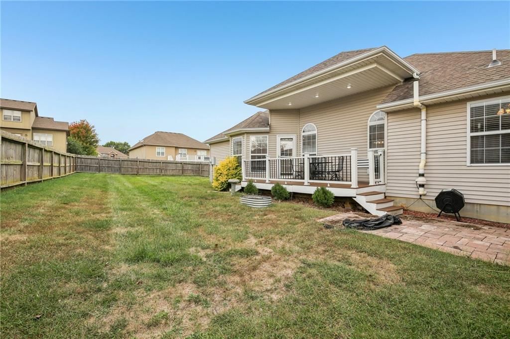 1253 Vivian Drive — photo 35