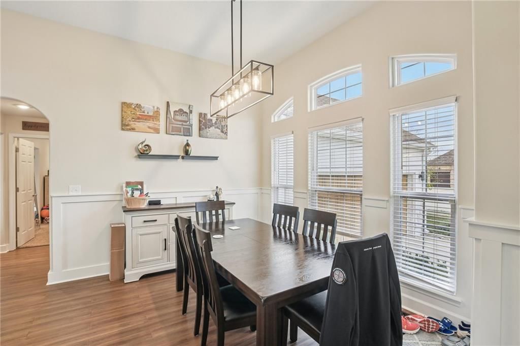 1253 Vivian Drive — photo 8