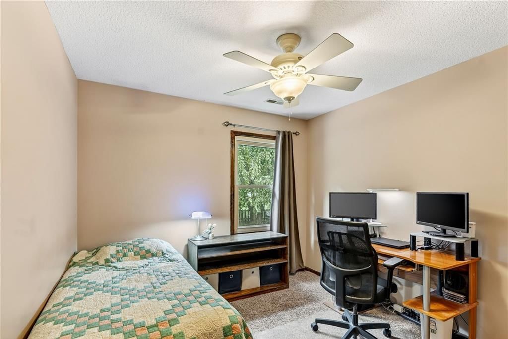 716 White Oak Lane — photo 31