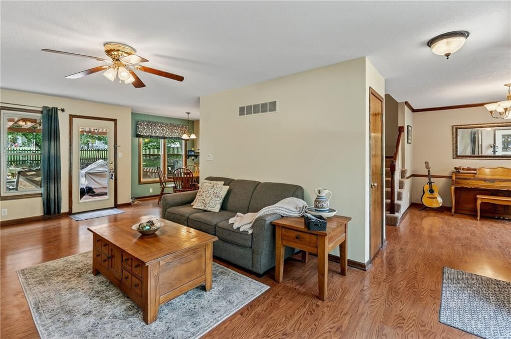 716 White Oak Lane — photo 8
