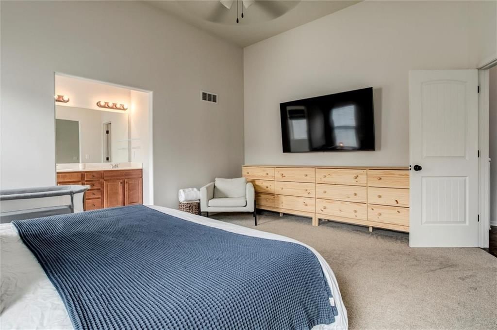 20913 W 72nd Street — photo 13