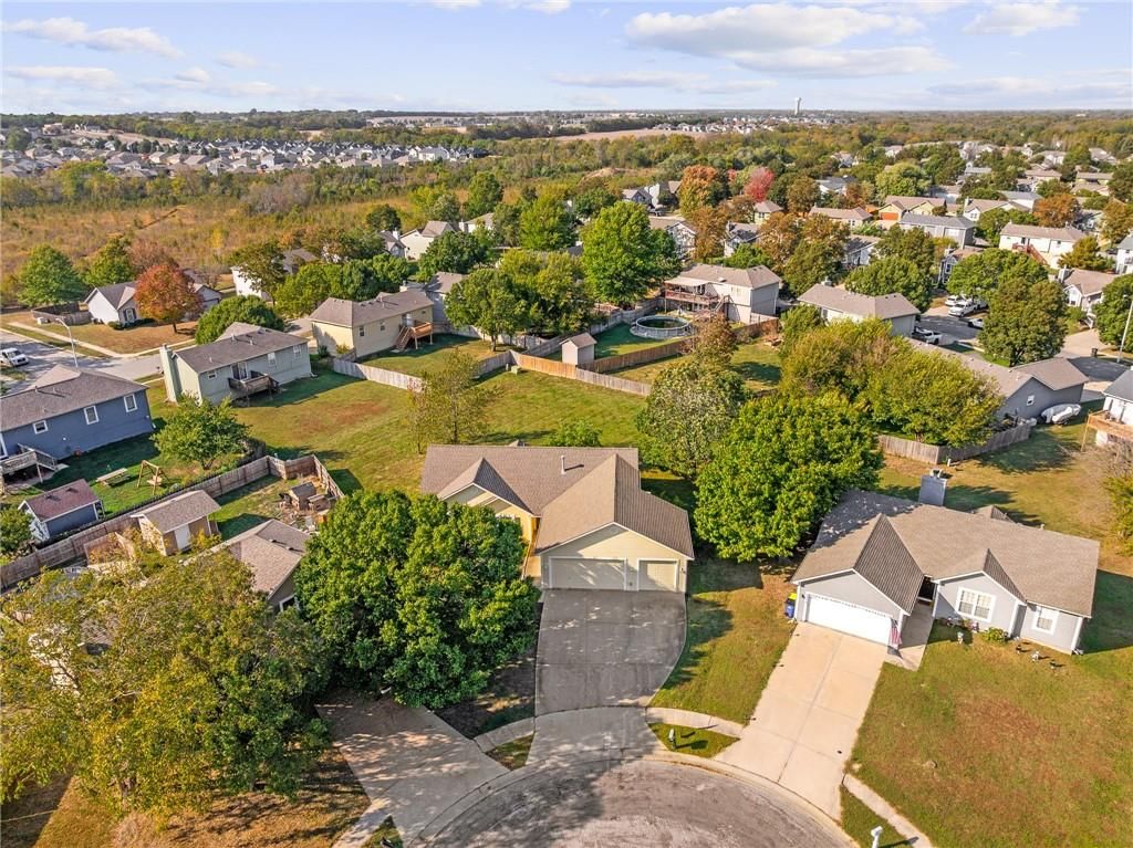 31330 W Barbara Court, Gardner, KS