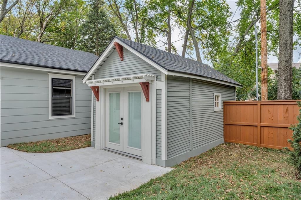 2305 Vermont Street — photo 33