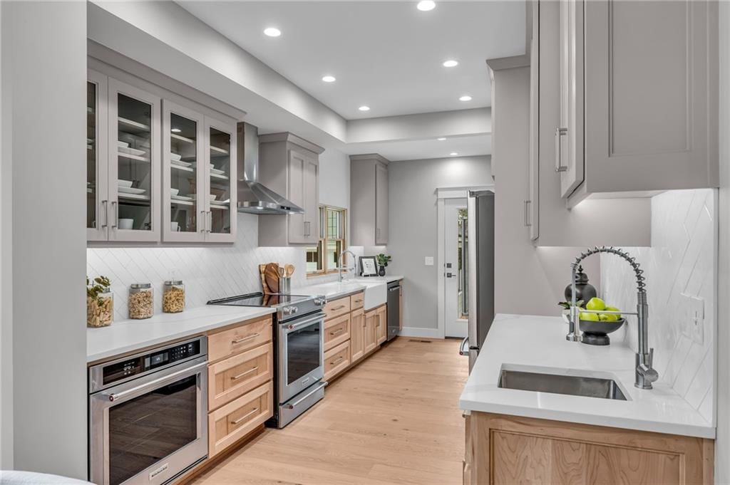 2305 Vermont Street — photo 7
