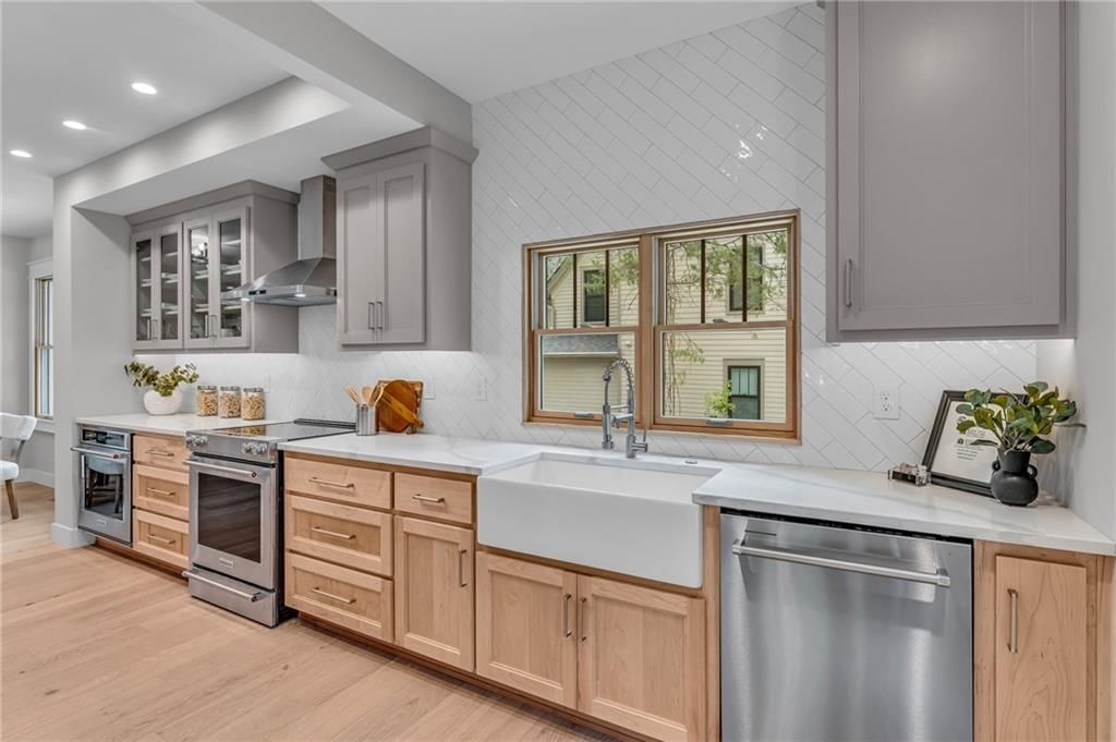 2305 Vermont Street — photo 10