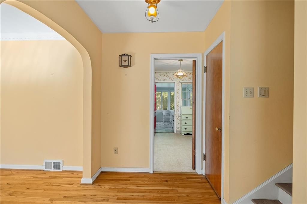 2211 Lovers Lane — photo 7