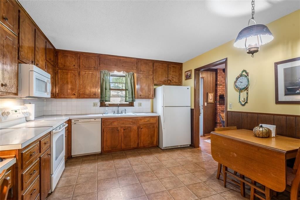 7146 Greeley Avenue — photo 8